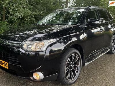 Zwart Occasion 2014 Mitsubishi Outlander Intense SUV | € 12.950 (Eerlijke prijs)