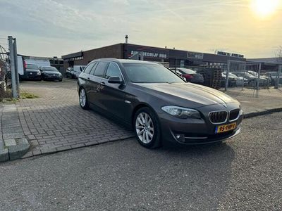 tweedehands BMW 525 5-SERIEDIESEL XENON/NAVI KETTING HOORBAAR !!!