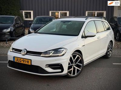 Wit Occasion 2017 VW Golf VII Highline Stationwagen | € 15.950 (Duur)