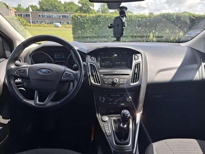 Grijs Occasion 2016 Ford Focus Titanium Stationwagen | € 4.900 (Eerlijke prijs)