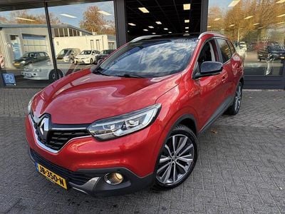 Rood Gebruikt 2016 Renault Kadjar Bose Edition SUV | € 11.950 (Super prijs)