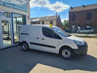 Wit Occasion 2017 Peugeot Partner MPV | € 14.750