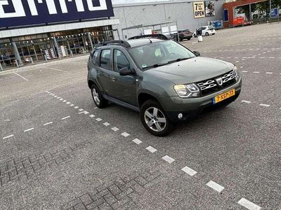 Grijs Occasion 2014 Dacia Duster Lauréate SUV | € 5.500 (Eerlijke prijs)