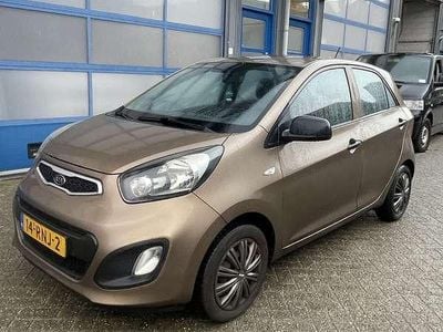 Bruin Gebruikt 2011 Kia Picanto Hatchback | € 1.600 (Super prijs)