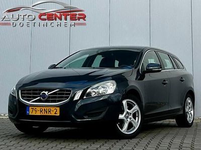 tweedehands Volvo V60 1.6 T3 Momentum Navi