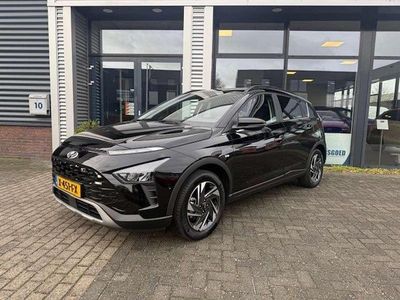 Zwart Gebruikt 2023 Hyundai Bayon Premium SUV | € 19.950 (Eerlijke prijs)