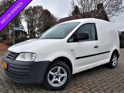 tweedehands VW Caddy 1.4i benzine met Zijdeur, Navi, Trekhaak ! !