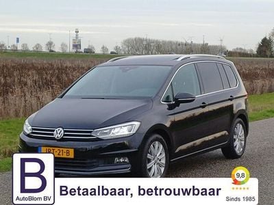 Zwart (metallic) Occasion 2017 VW Touran Highline MPV | € 17.950 (Goede deal)