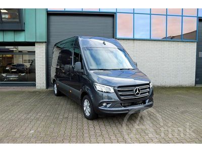 Grijs Occasion 2023 Mercedes Sprinter Van | € 56.750 (Eerlijke prijs)