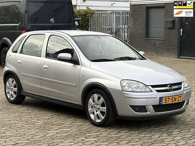 Grijs Gebruikt 2006 Opel Corsa Hatchback | € 1.599 (Eerlijke prijs)