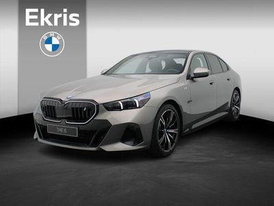 Grijs Nieuw 2025 BMW i5 M Sport Sedan | € 94.918