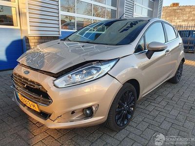 Bruin Gebruikt 2016 Ford Fiesta Titanium Hatchback | € 3.000
