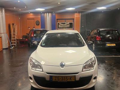 tweedehands Renault Mégane 1.6 Authentique