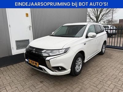 Wit Gebruikt 2021 Mitsubishi Outlander P-HEV SUV | € 16.900 (Super prijs)