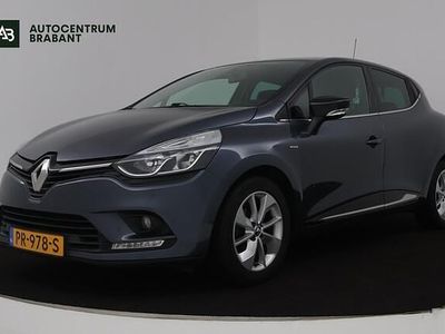 Grijs Occasion 2017 Renault Clio IV LIMITED Hatchback | € 8.445 (Eerlijke prijs)