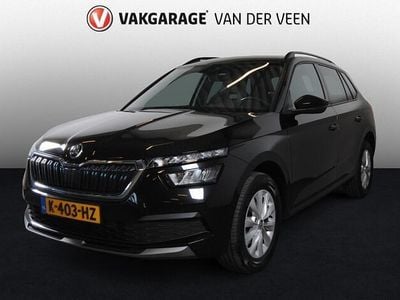 Zwart (metallic) Gebruikt 2021 Skoda Kamiq Sport SUV | € 15.445 (Eerlijke prijs)