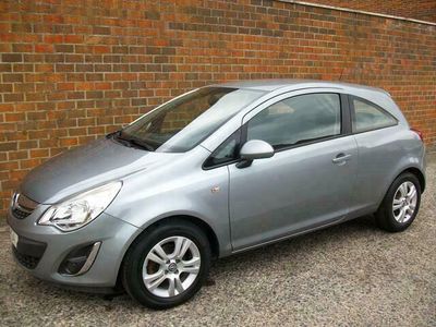 Grijs Gebruikt 2014 Opel Corsa SUV | € 8.300 (Duur)