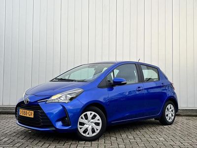 Blauw Gebruikt 2020 Toyota Yaris Active Hatchback | € 17.999 (Eerlijke prijs)