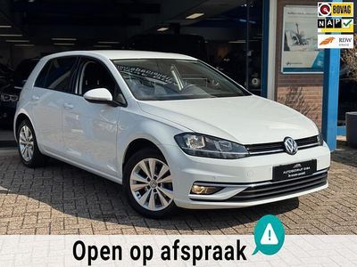 Wit, metallic lak Gebruikt 2019 VW Golf VII Comfortline Hatchback | € 13.000 (Eerlijke prijs)