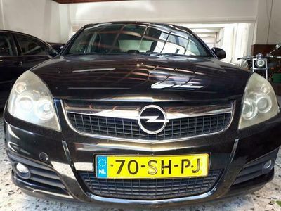 tweedehands Opel Vectra 2.2-16V Sport
