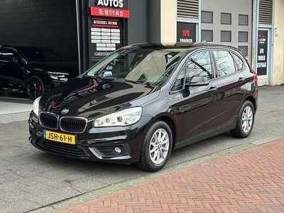 Zwart Gebruikt 2015 BMW 218 Stationwagen | € 13.950 (Goede deal)