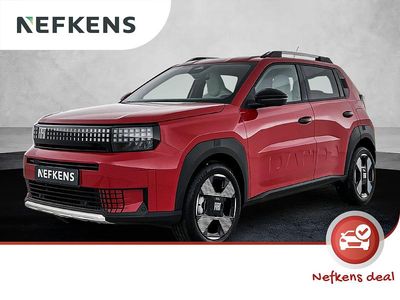 Rood Nieuw 2025 Fiat Panda Icon SUV | € 28.817 (Eerlijke prijs)