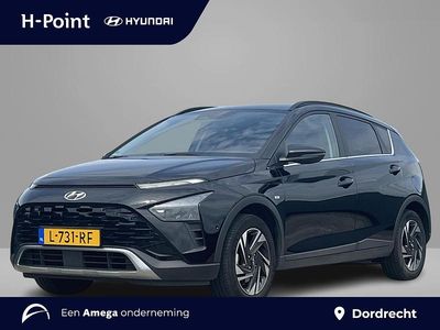 Phantom black (x5b) (donker zwart) Gebruikt 2021 Hyundai Bayon Premium SUV | € 16.940 (Eerlijke prijs)