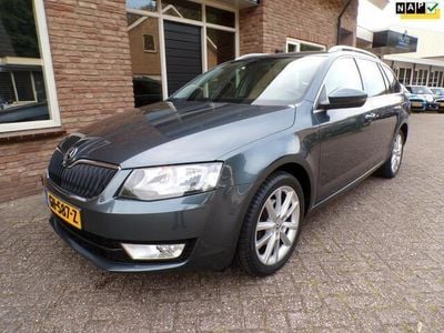 Occasion Skoda Octavia G-TEC Business Line 110 PK (80 kW) 2015 Grijs Stationwagen