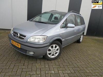 tweedehands Opel Zafira 2.2-16V Elegance