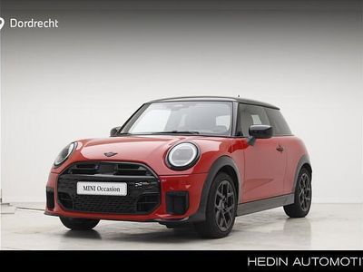 Rood Occasion 2025 Mini John Cooper Works Comfort Hatchback | € 36.895 (Eerlijke prijs)