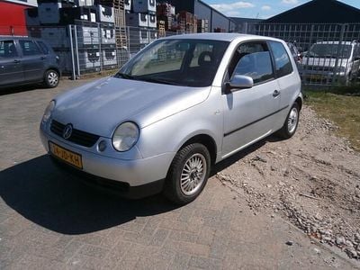 Occasion VW Lupo Trendline 60 PK (44 kW) 2002 Grijs Hatchback
