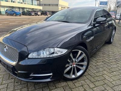 Grijs Gebruikt 2013 Jaguar XJ Premium Luxury Sedan | € 22.445 (Duur)