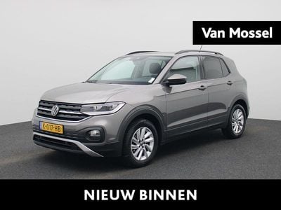 Grijs (metallic) Gebruikt 2021 VW T-Cross Life SUV | € 17.400 (Eerlijke prijs)