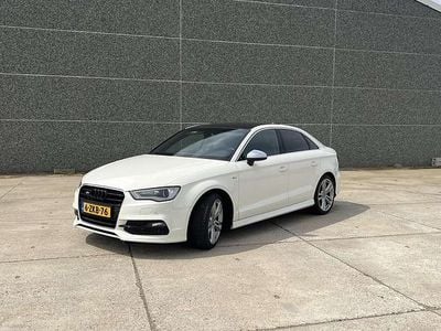 Gebruikt 2015 Audi A3 S-Line Sedan | € 11.500 (Eerlijke prijs)