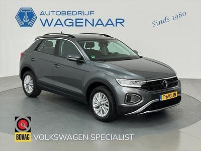 Grijs Gebruikt 2023 VW T-Roc Life SUV | € 25.849 (Eerlijke prijs)