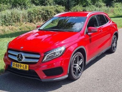 Rood Gebruikt 2014 Mercedes 200 AMG Hatchback | € 16.000 (Eerlijke prijs)