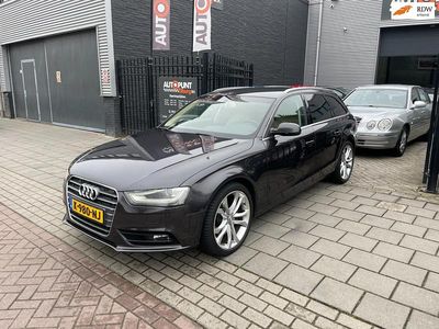 Grijs Occasion 2012 Audi A4 S-Line Stationwagen | € 7.499 (Eerlijke prijs)