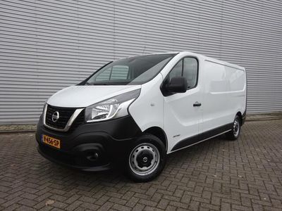 tweedehands Nissan NV300 1.6 dCi 120 L2H1 Acenta Airco / Cruise / Trekhaak