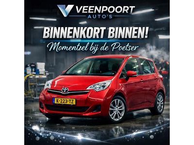 Rood Occasion 2013 Toyota Verso-S Comfort MPV | € 6.499 (Eerlijke prijs)