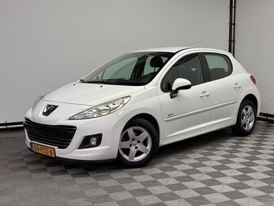 Wit Gebruikt 2011 Peugeot 207 Hatchback | € 3.975 (Eerlijke prijs)