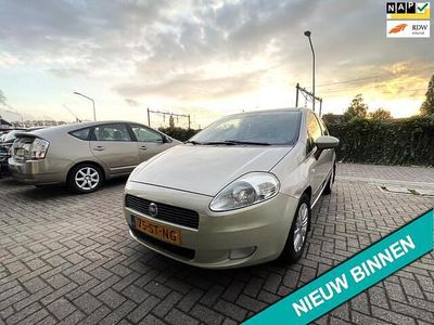 Beige Gebruikt 2006 Fiat Grande Punto Sport Hatchback | € 2.488 (Eerlijke prijs)