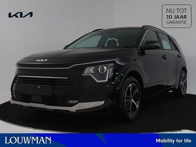 Zwart (metallic) Nieuw 2025 Kia Niro SUV | € 33.683 (Goede deal)