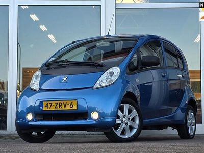 Blauw (metallic) Gebruikt 2013 Peugeot iON Active Hatchback | € 4.244