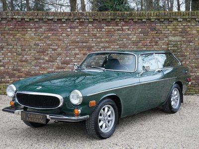 tweedehands Volvo P1800 "Overdrive" Cypress Green (110) over dark green leather, Overdrive, Minator Alloy wheels, EZ Powersteering, Improved chassis with heavier stabilizer and Bilstein B6 Sport shock absorbers, Stainless steel exhaust system