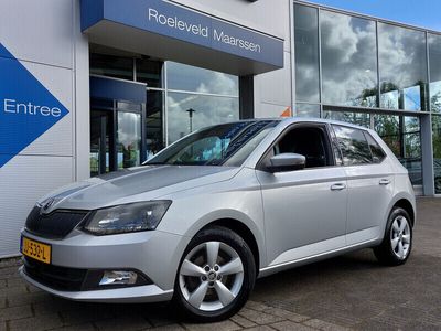 tweedehands Skoda Fabia 1.2 TSI 90pk JOY Plus-Pack 5-Deurs | Origineel NL | Clima | Cruise | Pdc | Licht+Regensensor | Stoelverwarming | Bluetooth Carkit+Streaming | Mistlampen | Privacy Glass | 15''lm | Trekhaak