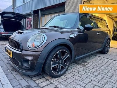 Beige (metallic) Occasion 2008 Mini Cooper Clubman Chili Stationwagen | € 2.195 (Goede deal)
