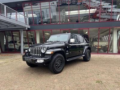 Zwart (metallic) Occasion 2023 Jeep Wrangler Unlimited Sahara SUV | € 64.950 (Eerlijke prijs)