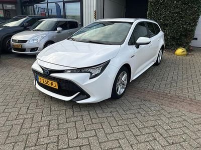 Wit Occasion 2020 Toyota Corolla Active Stationwagen | € 19.450 (Goede deal)
