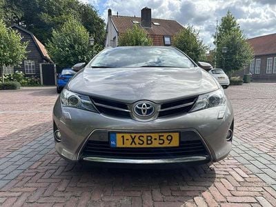 Toyota Auris Hybrid