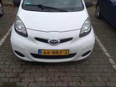 Wit Gebruikt 2010 Toyota Aygo Hatchback | € 1.750 (Goede deal)